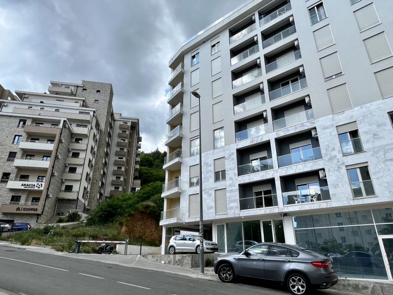 2-комнатная квартира 57 m2 с террасой 30 m2 в Бечичи